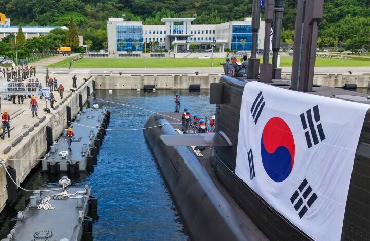 韓国潜水艦、初の太平洋横断、161日間・2万8000キロ航海、多国籍訓練にも参加
