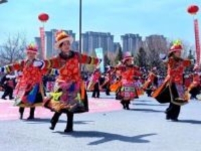 青海省海東の「最大規模の社火パフォーマンス」がギネス世界記録認定―中国