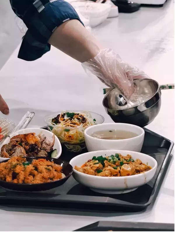 メーデー連休中、中国各地の政府職員食堂が一般公開