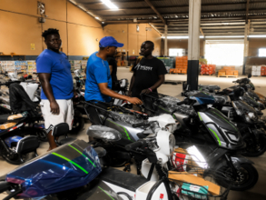 中国製部品を組み立てた電動バイクがアフリカで好調な売れ行き―仏メディア