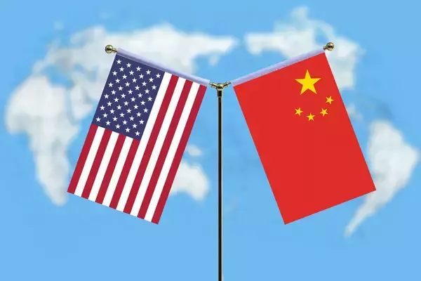 何立峰副総理、ベセント米財務長官、グリア通商代表とビデオ通話―中国