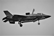 米海軍F-35Cが南シナ海で墜落、中国メディア「平和な海にごみをポイ捨てするな」とやゆ