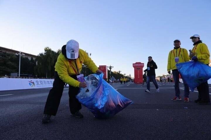 北京マラソンでランナー3万2000人が走る―中国