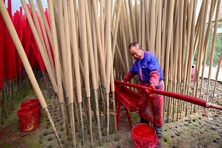 特大サイズも、四川の「線香作りの村」―中国