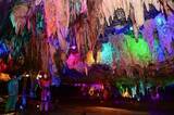 「幻想的な洞窟探検を楽しめる湖北省恩施の「魔眼天宮」―中国」の画像2