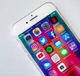 「ノルウェー、16歳未満のSNS利用を禁止へ」の画像1