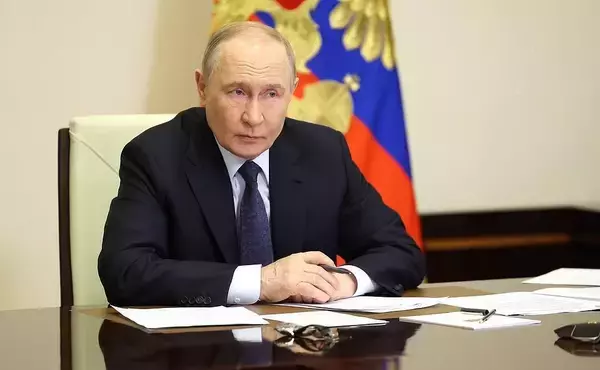 プーチン氏、トランプ氏との電話会談でウクライナ問題の政治的解決を重視する姿勢を改めて表明