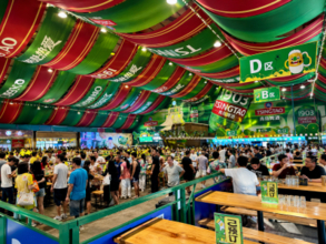 世界四大ビール祭りの一つ、36回目の青島国際ビール祭りが好評開催中