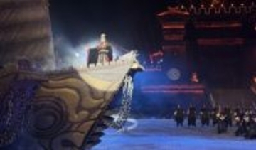 「赤壁にて東風を借りる」古戦場の実景パフォーマンスが文化観光の新たなトレンドに―中国