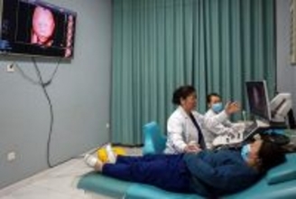 中国で2026年に出産の基本無料が実現する見込み