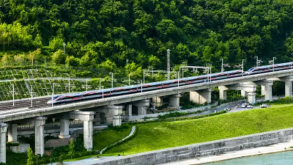 中国の高速鉄道が外国人旅行者を魅了する理由―ベトナムメディア