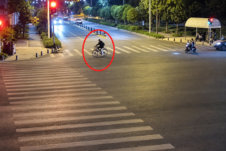 自転車を盗んだ男、地下鉄に持ち込めず42キロ走行して帰宅、手入れした直後に警察が来る―中国