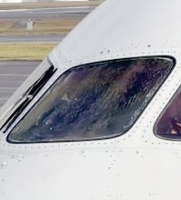 離陸して間もなく操縦席の窓にひび、海南航空機がブリュッセル空港に引き返す―中国メディア