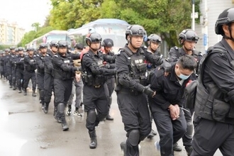 公安部が「キツネ狩り」特別行動を展開、「裸官」問題を整頓―中国