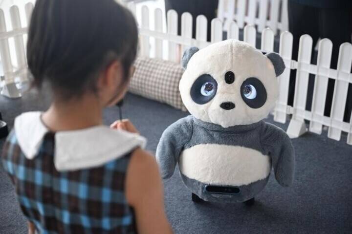 世界初の能動型子供向けコンパニオンロボットが杭州で発表―中国