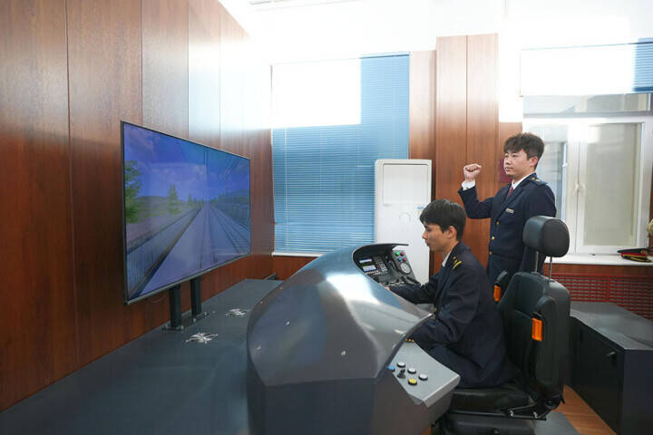 北京にシミュレーションで高速鉄道の運転を学ぶ訓練センターが誕生―中国