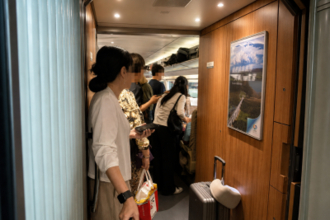 中国高速鉄道、複数の乗客の「指定席」が突然「席なし」に変更される―中国メディア