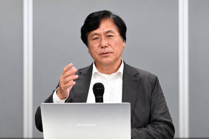 日中の文化関係者、東京で東野圭吾氏を追悼