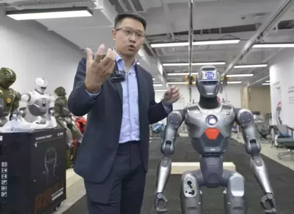 「人型ロボットが「毎週のように進化」を実現できる理由とは？―中国メディア」の画像