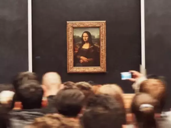 ルーブル美術館で被害額18億円の大規模チケット詐欺、中国人夫婦が関与―仏メディア