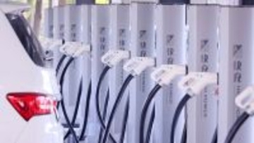 世界初のEV電費上限の強制基準、2026年に施行―中国