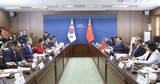 「中国の王外交部長、韓国の趙顕外相と会談」の画像2