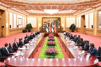 習近平主席、ボツワナのボコ大統領と会談