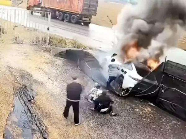 約1年前の新エネ車の事故映像がにわかに話題、メーカーがコメントを出す事態に―中国