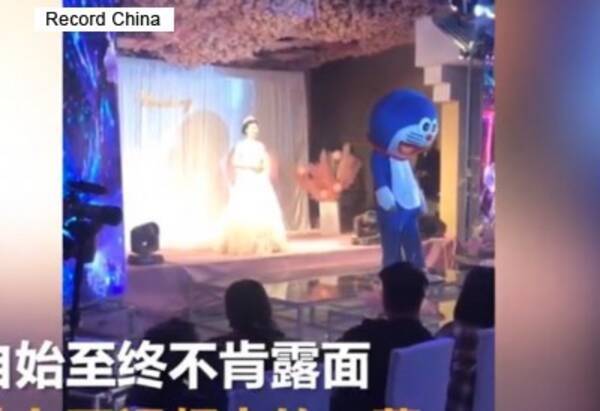 娘の結婚式に父親が ドラえもん 姿で登場 その理由に涙 中国 2019