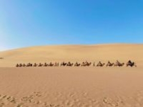 甘粛省敦煌市、無人配送車により遠隔農村部における配送の難題を解決―中国