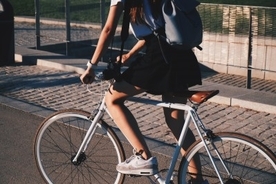 中国 広い年齢層でサイクリング人気高まり、自転車販売量好調