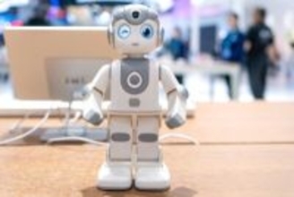 中国のスマートフォンメーカー、続々とロボット事業に参入
