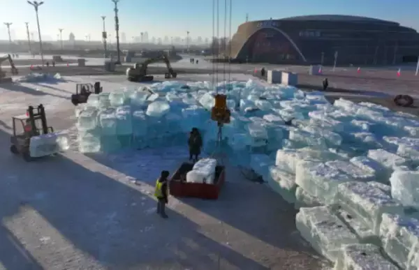 「冬季限定からオールシーズンへ、北から南へ　進化続ける中国の「氷雪経済」」の画像