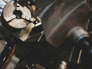 韓国の国内工作機械受注額が半減「日本は持ちこたえているのに」＝ネット「技術の差は100年」