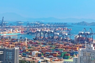 中国の貿易黒字が過去最高の1兆ドル突破、「危険信号」か「安定の錨」か―香港メディア