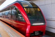 日本の電車の乗務員室で撮影し炎上、香港人夫婦がテレビ番組に出演し釈明―香港メディア
