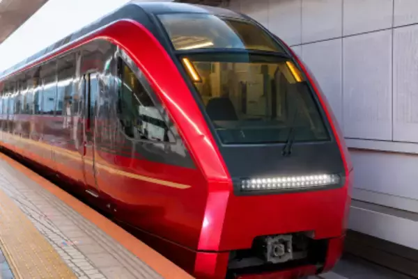 日本の電車の乗務員室で撮影し炎上、香港人夫婦がテレビ番組に出演し釈明―香港メディア