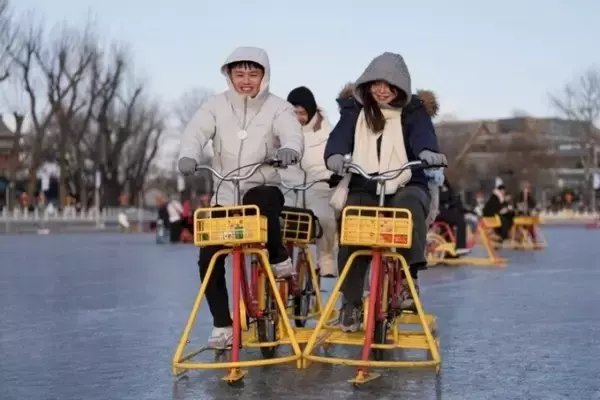 「什刹海の前海でスケートリンクの営業が開始―北京市」の画像