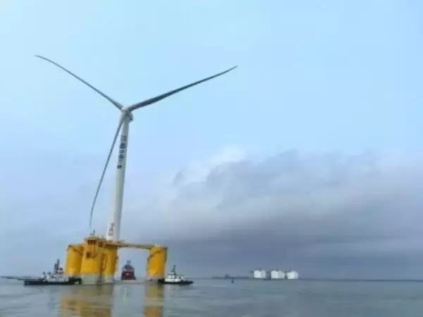 世界最大の単体容量を持つ浮体式洋上風力発電プラットフォーム、広西北海から出港―中国