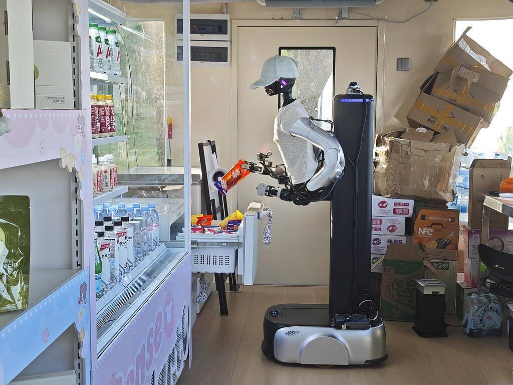 上海に人型ロボットが店員の売店が登場、24時間勤務を実現―中国