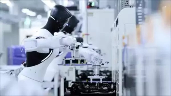 中国の人型ロボットが6日間の工場勤務を99％の作業成功率で完了―英メディア