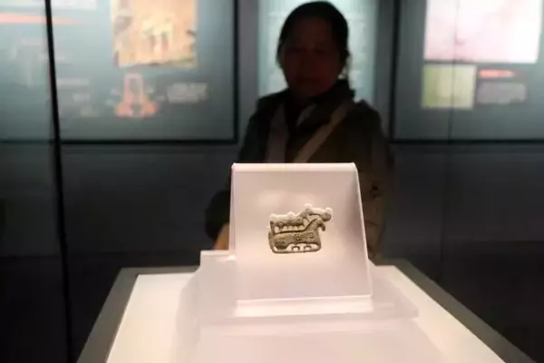 「青海省博物館で馬モチーフの文化財が人気に―中国」の画像