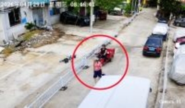 高齢者が後方から来た三輪バイクに「当たり屋」行為、家族がドライバーに謝罪＝中国ネット「詐欺罪で処罰すべき」