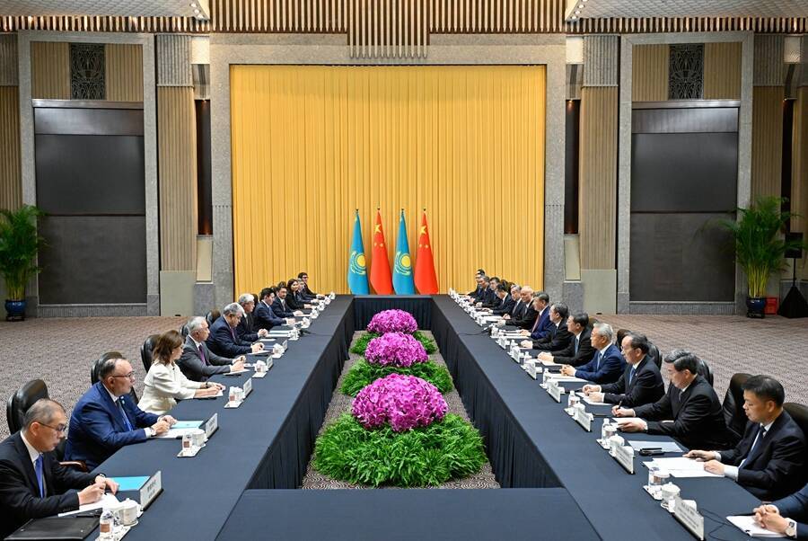 習近平主席、カザフスタンのトカエフ大統領と会談―中国