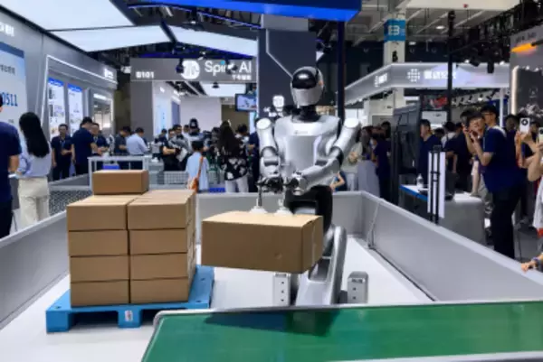 中国の人型ロボット、海外市場へ相次ぎ進出