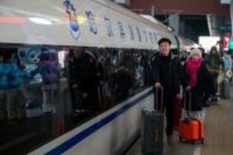 黒竜江省で初の「ハルビン氷雪大世界」テーマ高速鉄道が運行スタート―中国