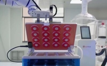 上海の「スーパー研究開発工場」、無人での自律型科学研究を実現