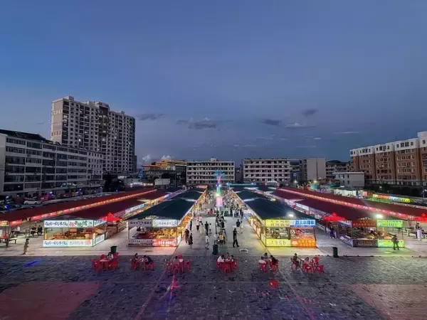 「ナイトタイムエコノミーを盛り上げる「供銷夜市」―吉林省延吉市」の画像