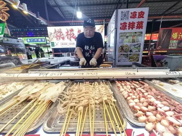 「ナイトタイムエコノミーを盛り上げる「供銷夜市」―吉林省延吉市」の画像
