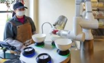 杭州市初の「AIロボットレストラン」、調理からサービスまでロボットが担当―中国